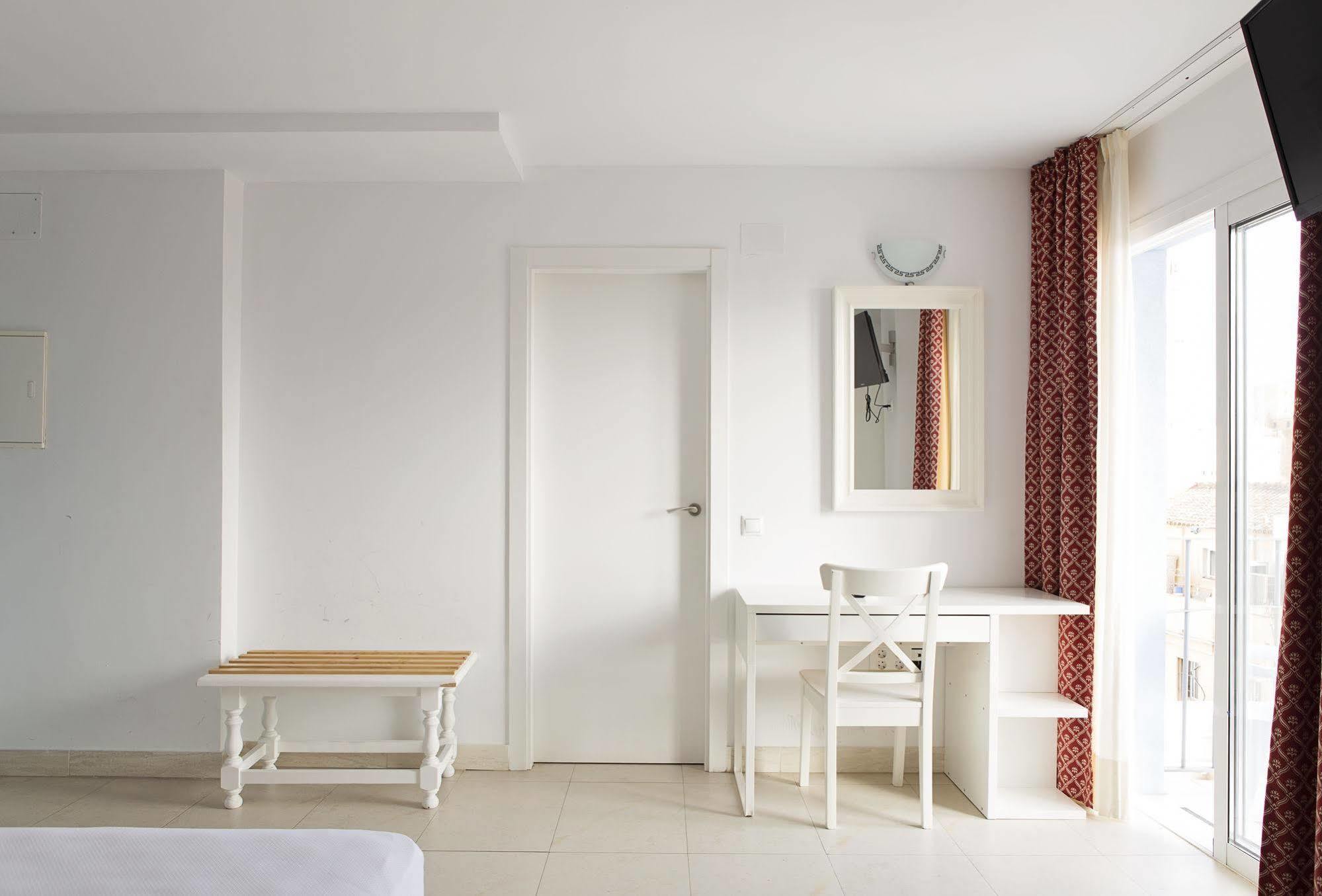 Hotel Eliseos Málaga Kültér fotó